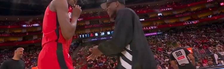 kaiyun-与偶像交流的机会来了！爱德华兹趁计时器出问题与杜兰特聊起来