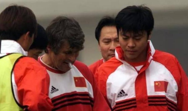 天津队前队长成津门虎助教：带替补热身也并不简单