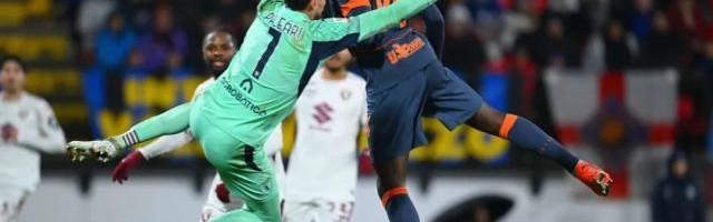 kaiyun.com-青年军解决零引援，轮换国米挺进意大利四强